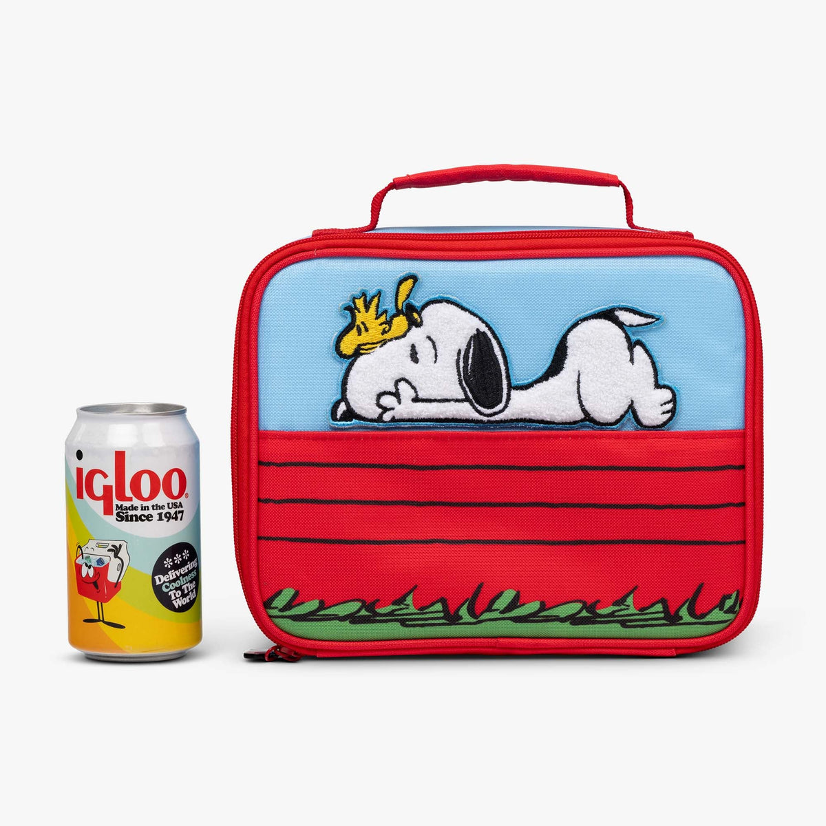 snoopy-s-doghouse-horizontal-lunch-cooler-bag-q9 00028034-P.jpg