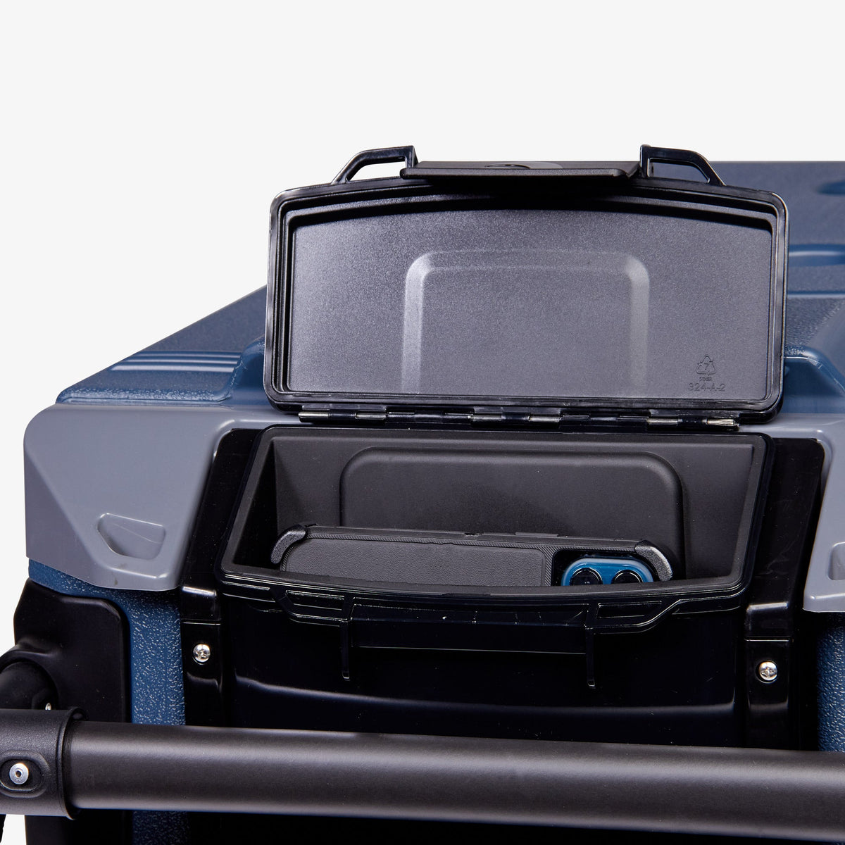 trailmate-journey-70-qt-cooler-z3 00034127_7.jpg
