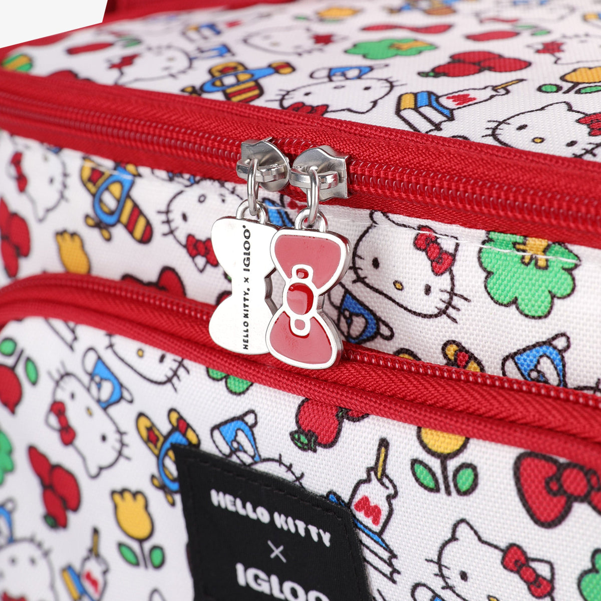 hello-kitty-square-lunch-cooler-bag-b7 00048910-C8.jpg