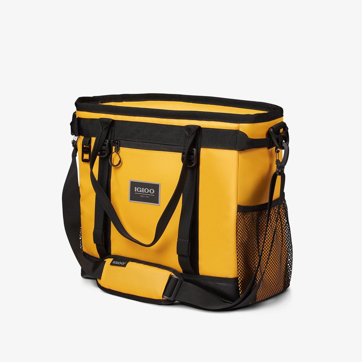 pursuit-30-can-tote-q0 00065993_2.jpg
